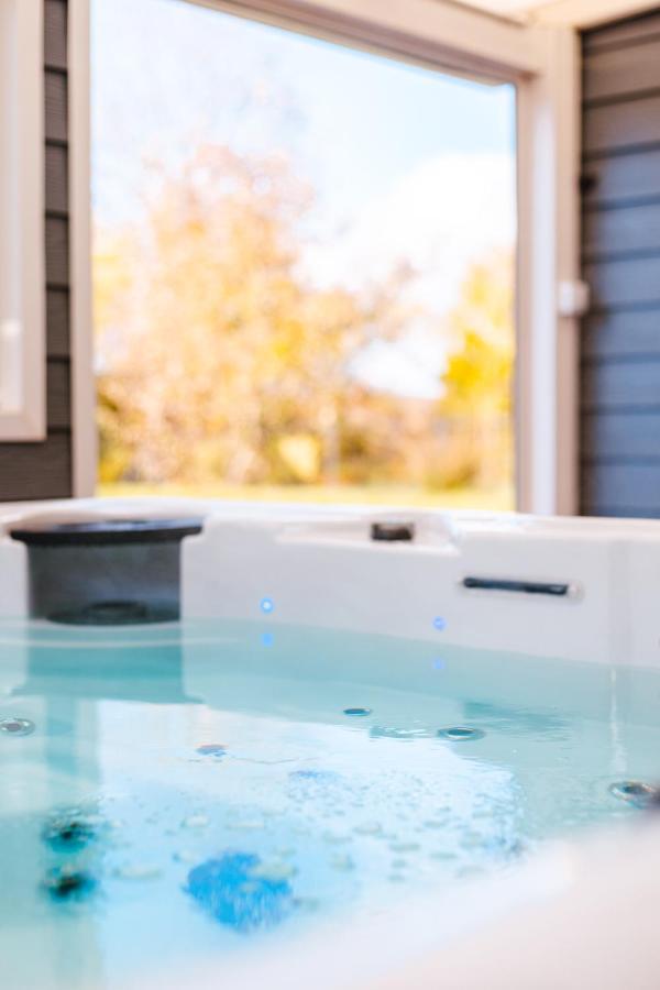 Grande Maison Avec Piscine Et Jacuzzi A La Campagne Desvres Eksteriør billede