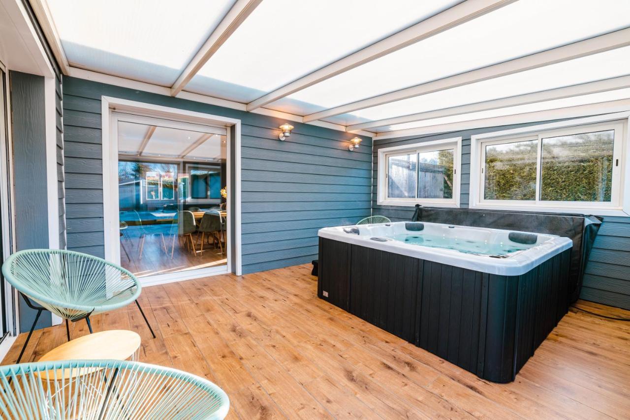 Grande Maison Avec Piscine Et Jacuzzi A La Campagne Desvres Eksteriør billede